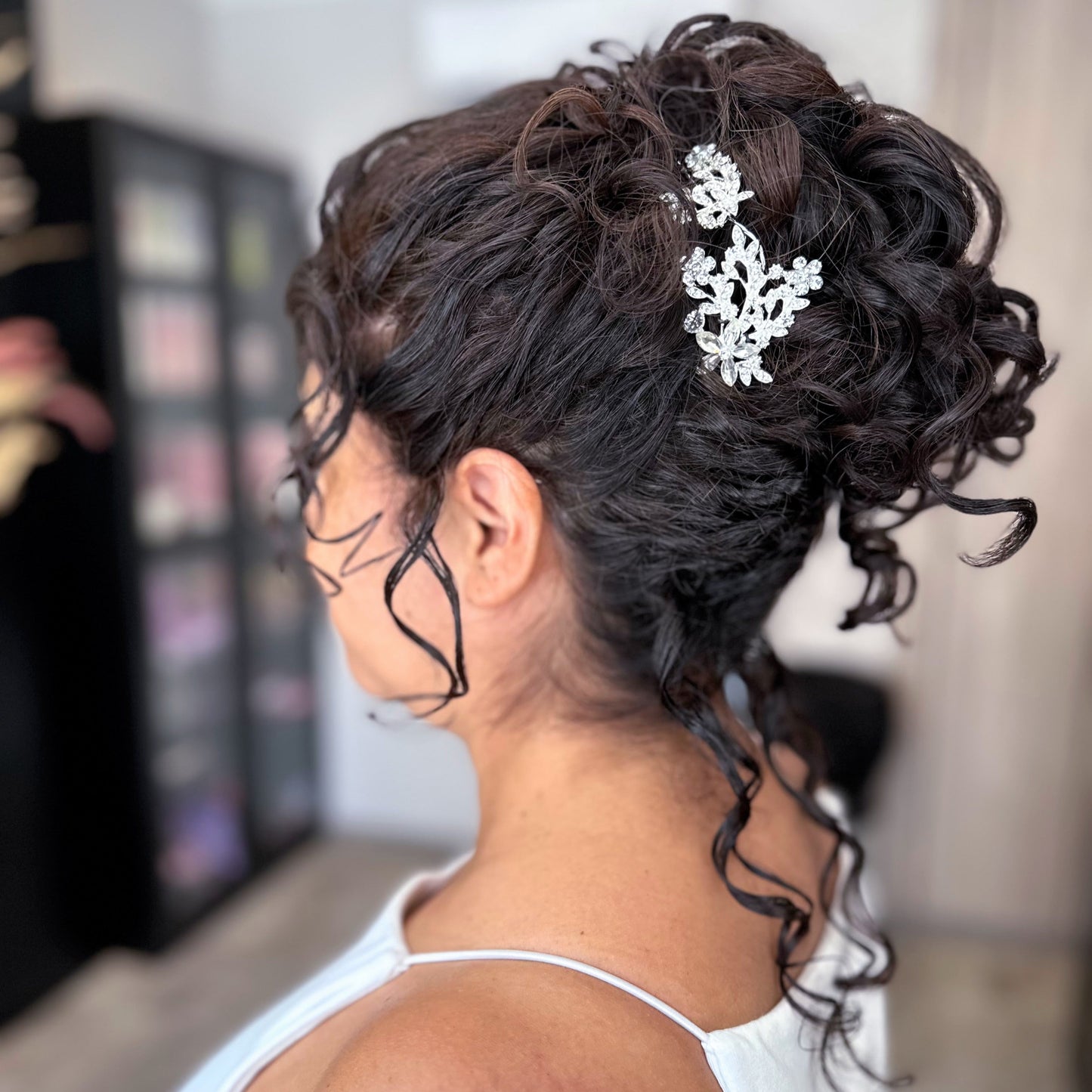 "Peinado Novia 👰 Rizondulada" Prueba de peinado+ Peinado "trenzado o tomado" + Lavado +Tratamiento profundo+ Accesorio de regalo+ Definición rizo a rizo y Asesoría (VALOR RESERVA)