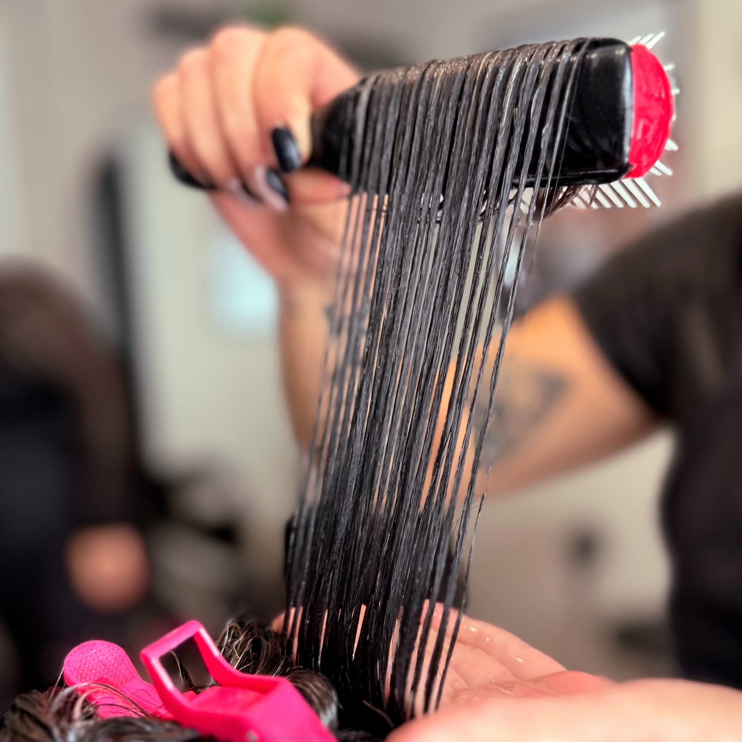 "Aquí vengo yo by Caro" Corte + Lavado Détox + Tratamiento profundo + Vaporozono + Definición rizo a rizo + Asesoría personalizada (VALOR RESERVA)